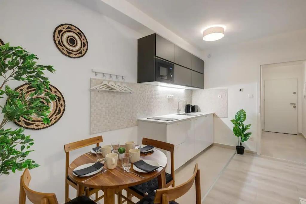 Terrace Vista-Modern 2Br Retreat Apartment Budapest Exterior photo